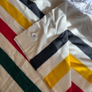 Pendleton Glacier Park Queen Blanket NWT